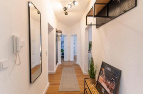 Peter Apartments - Wohnung 90qm, 3 Schlafzimmer, Küche, Wohnzimmer, Balkon, Netflix